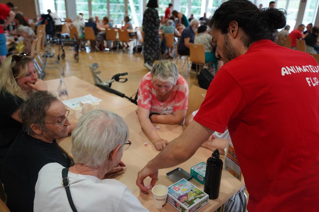 Tests des jeux en pré-sélection pour le label Silver FLIP, durant le festival des Jeux de Parthenay 2026, avec les seniors des Deux-Sèvres